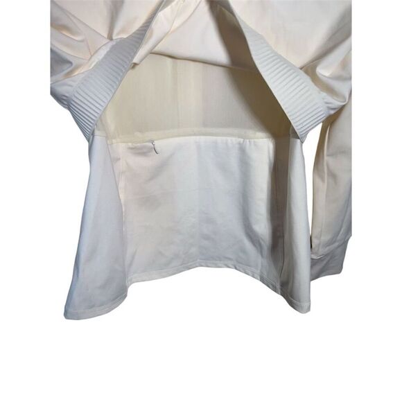 Fabletics Women's Cream White Trinity Cold Weather Performance Jacket Size M NWT - Picture 4 of 7